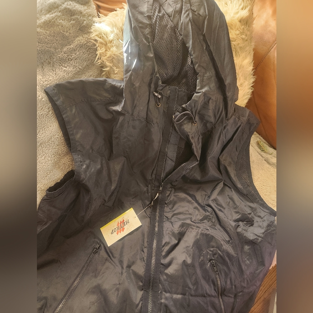 Metrop Navy Blue Nylon Vest Size XL NWT